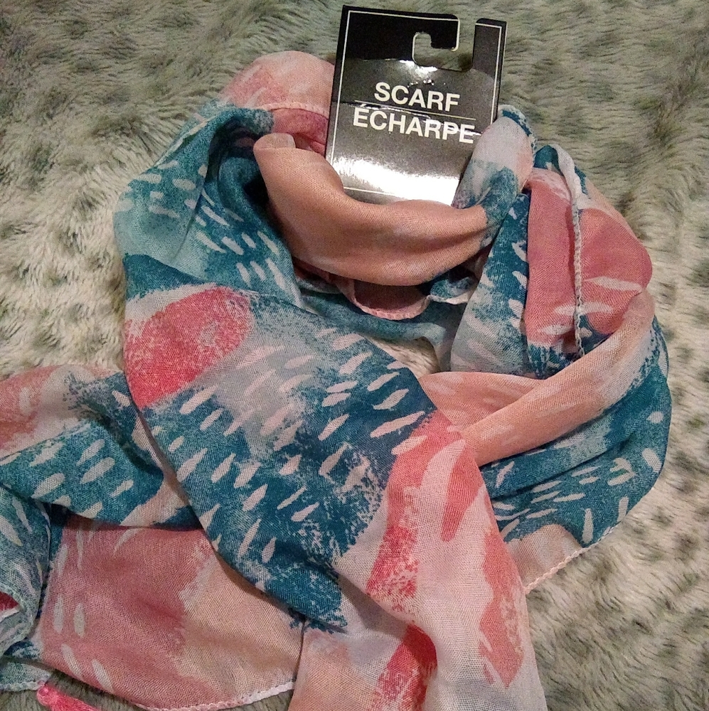 Scarf - Picture 2 of 3